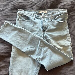 Levi's Women's Light Blue Skinny Jeans
